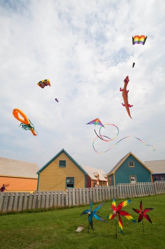 Cerfs-volants multicolores - Crédit Photo - S.Larose